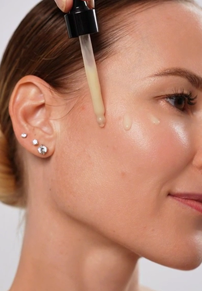 Нанесение сыворотки пипеткой